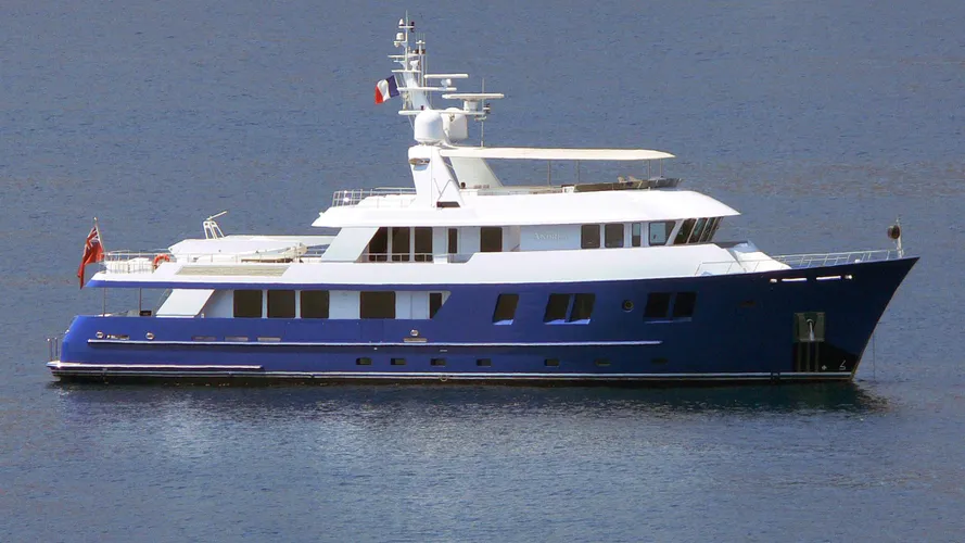 andrea-yacht-exterior