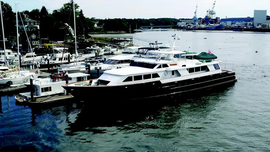 NEWS-yacht-docked