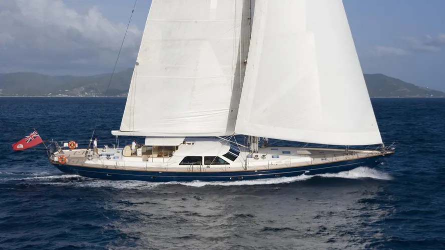 aventura-yacht-for-sale-profile