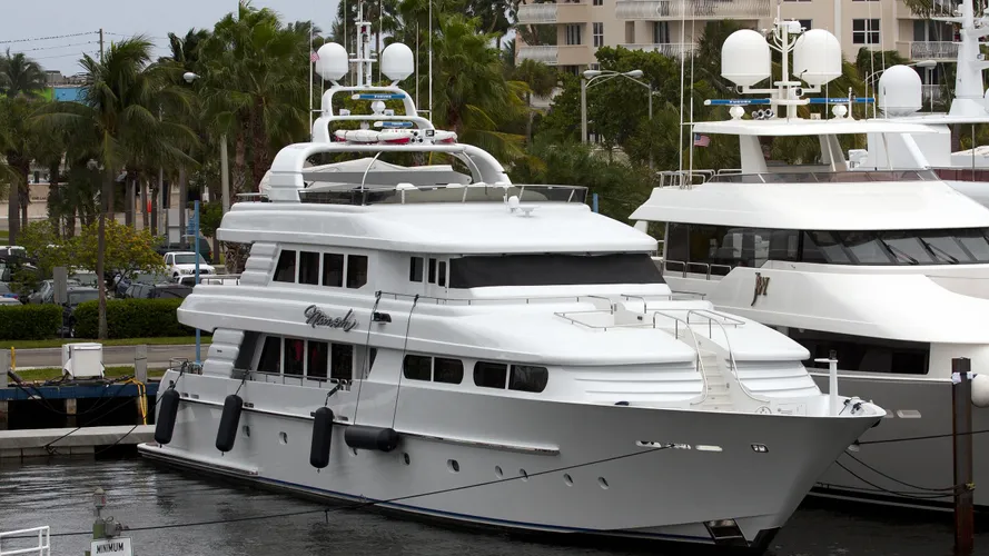 nicole evelyn namoh janet motoryacht cheoy lee 38m 2003 half profile