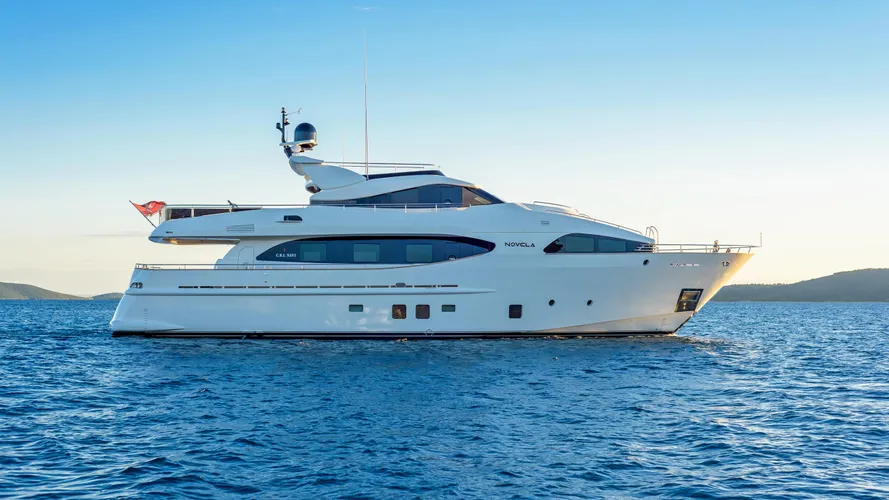 novela-yacht-for-charter-profile