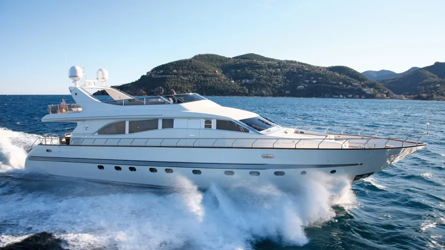 little-jems-yacht-for-charter-profile