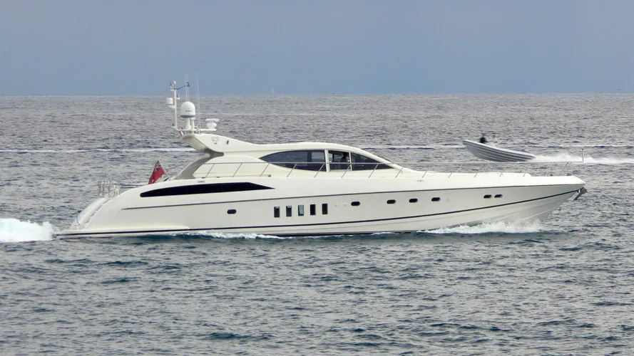 sonia-yacht-exterior