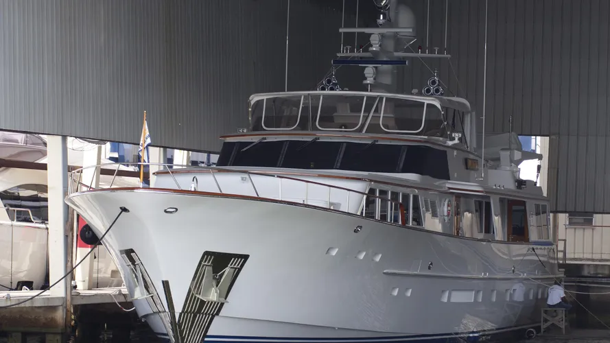 inevitable twilight motoryacht burger boat 36m 1994 bow
