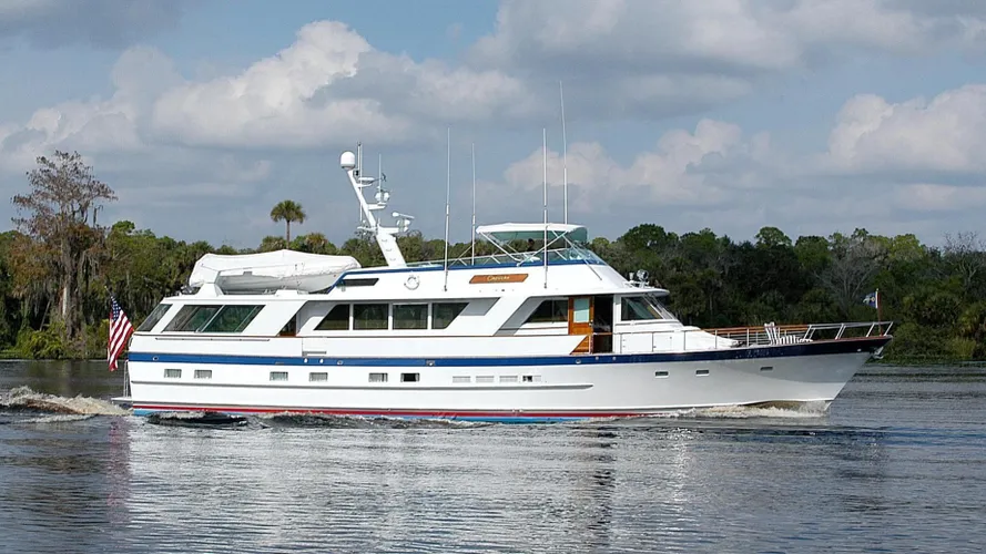 capricho-yacht-for-sale-profile