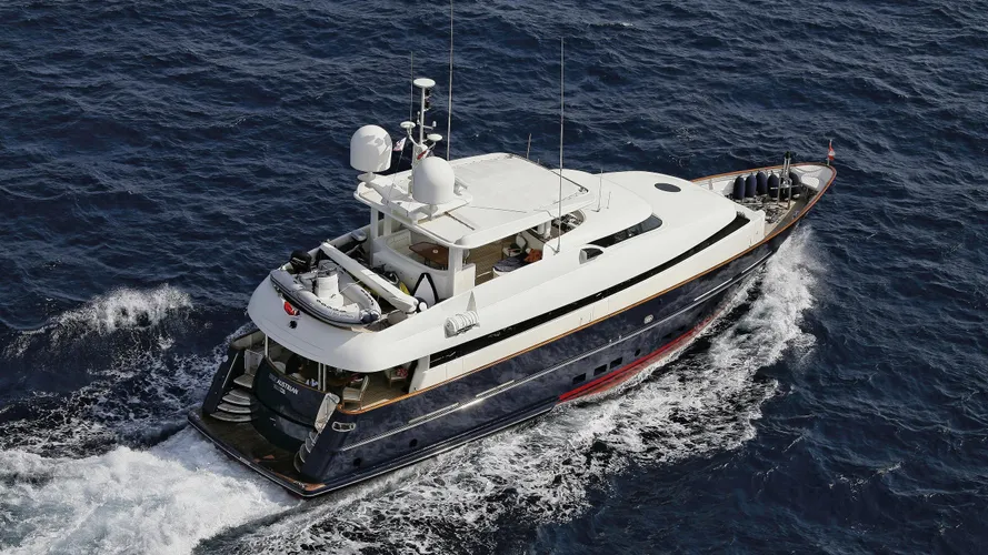 meow blue florentin motoryacht bugari 27m 2004 aerial