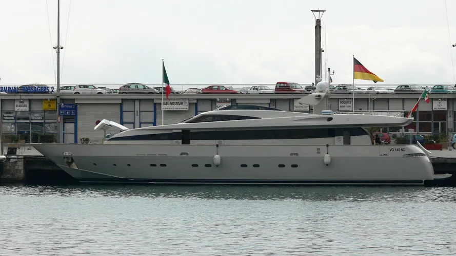 maraya sarama saramour motoryacht baglietto 30m profile