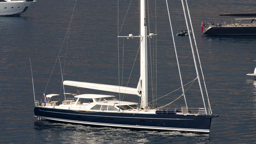 canova-yacht-exterior