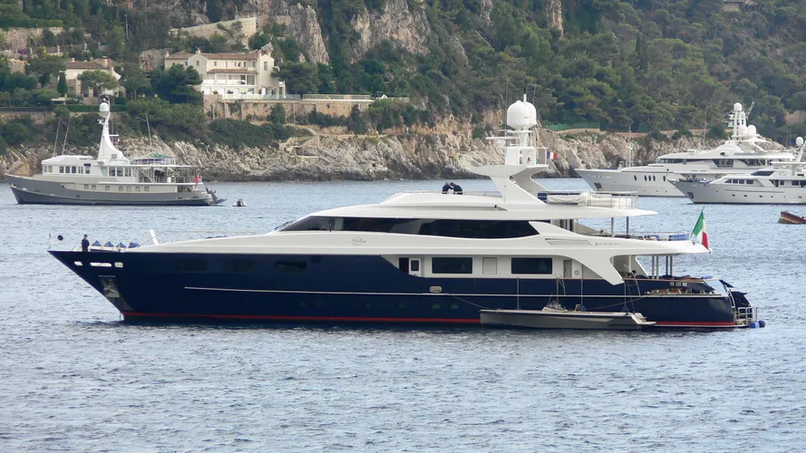 sofia-3-yacht-exterior