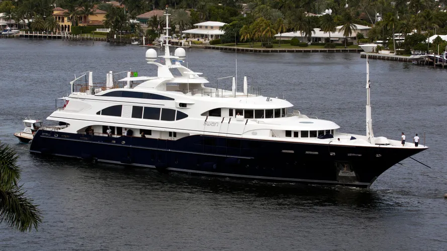 osho swan motoryacht benetti yachts 60m 2011 half profile