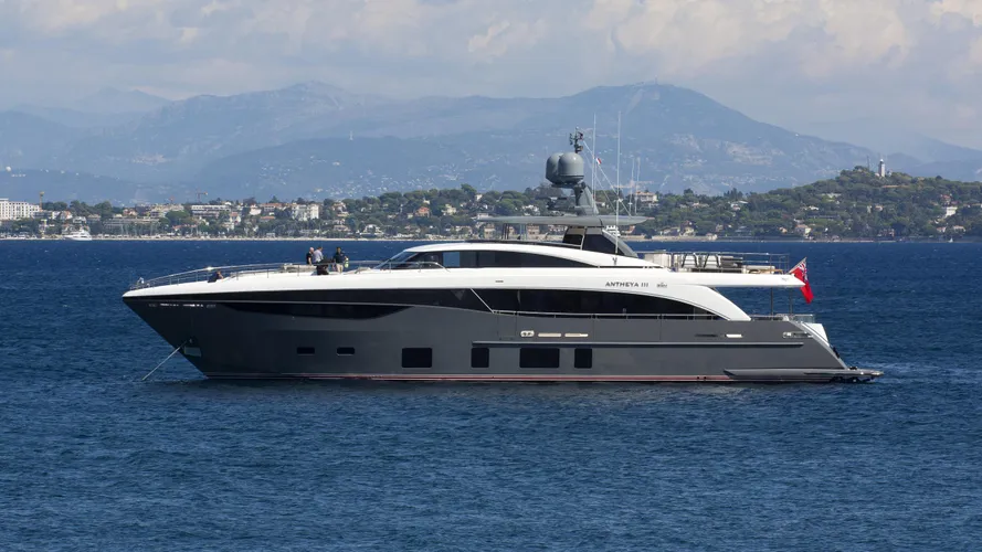 antheya-iii-yacht-exterior-profile