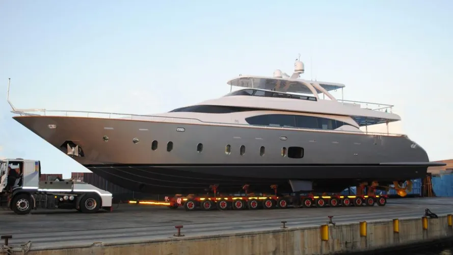 vita xl motoryacht maiora 29m 2015 launch
