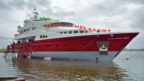Super Yacht Artpolars