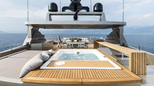 giraud cacos v motoryacht admiral 40m 2013 sundeck