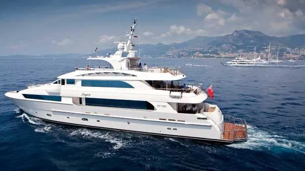 astra v angara motoryacht horizon 40m 2011 profile