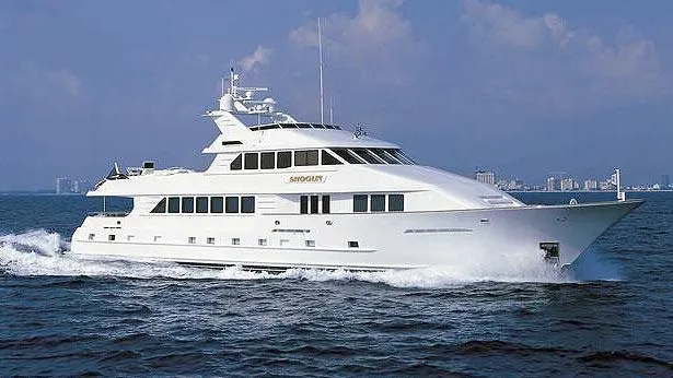 serenity talos motoryacht half profile