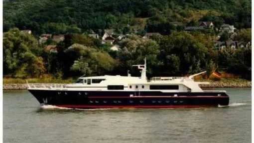 super-yacht-Evanna