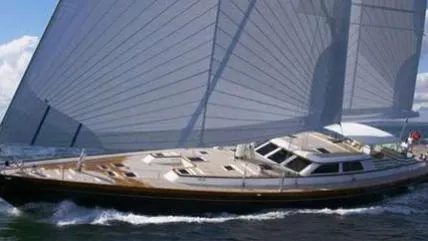 super-yacht-whisper