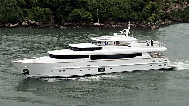 super-yacht-lady-gaga