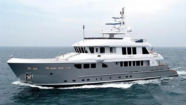 super-yacht-tango-5