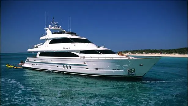 super-yacht-maximus-ii
