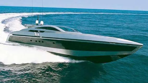 super-yacht-high-roller