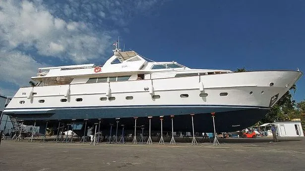 super-yacht-trotter