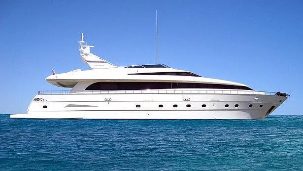 super-yacht-yasson