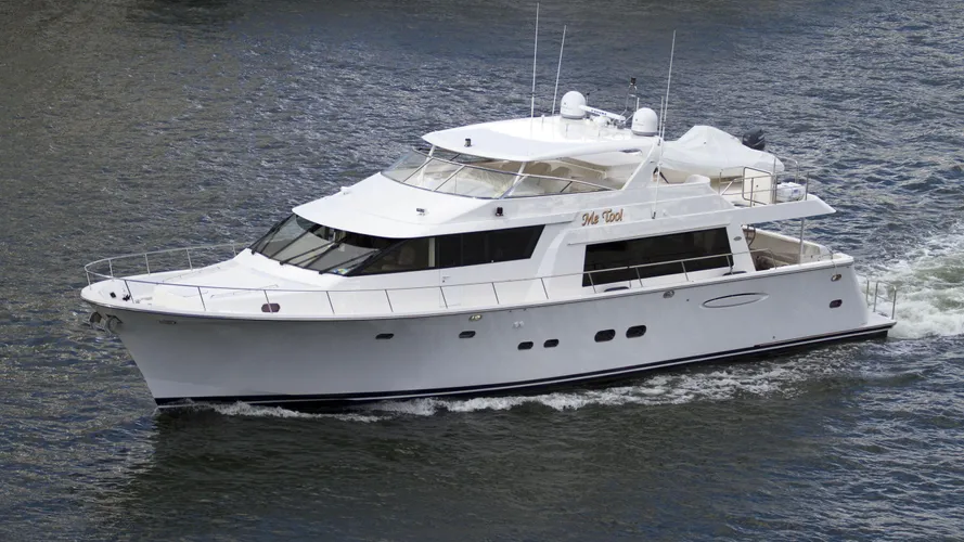 pacific-mariner-85-foxy-lady-me-too-2007-motor-yacht-running