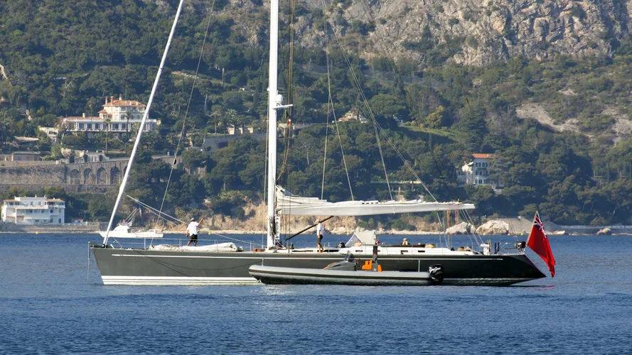 grey-goose-sailing-yacht-nautors-swan-82-2006-25m-profile