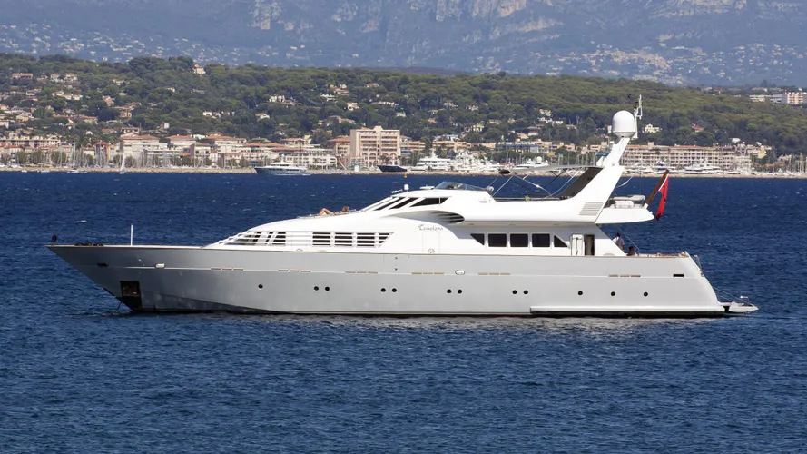 timeless-motor-yacht-vitters-1997-31m-profile