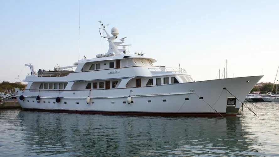 seawolf-motor-yacht-haak-1987-38m-half-profile