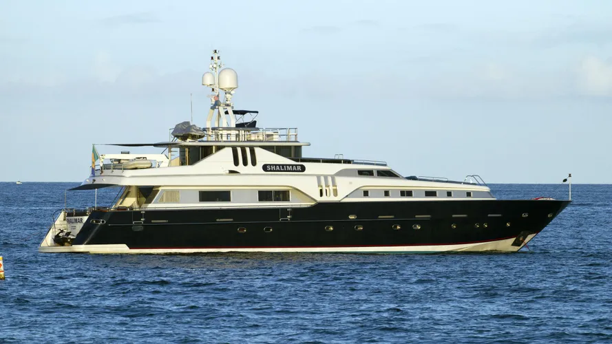 shalimar-motor-yacht-azimut-118-california-1994-37m-profile