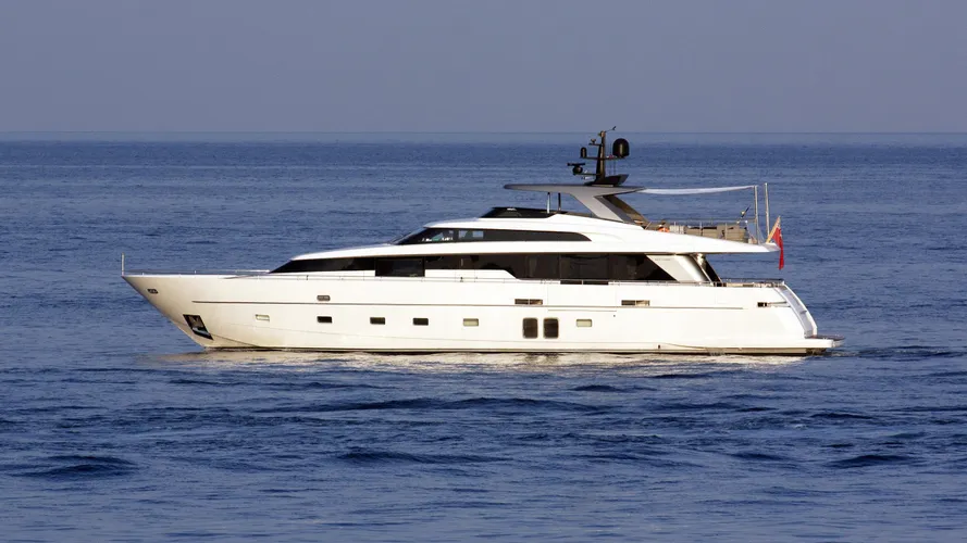 gb2-motor-yacht-sanlorenzo-sl-94-2013-29m-profile