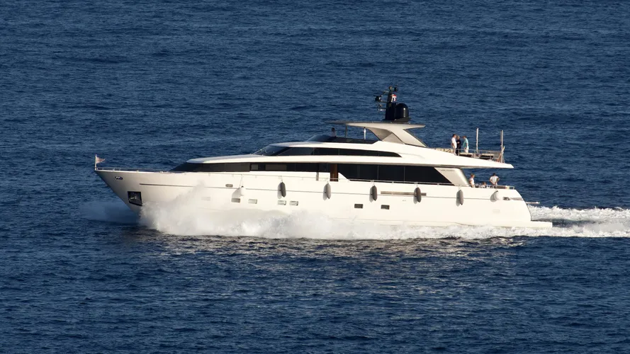 mentxu-motor-yacht-sanlorenzo-2010-32m-cruising