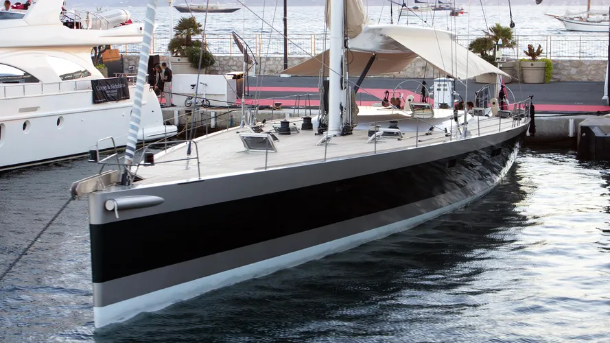 zurbagan-sailing-yacht-garcia-2006-27m-half-profile