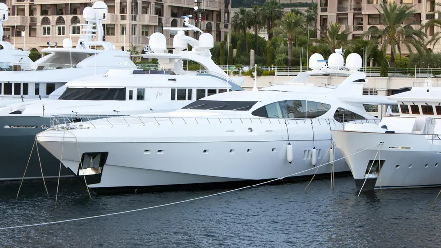 al-mirqab-iii-motor-yacht-overmarine-mangusta-165-sport-2009-50m-half-profile