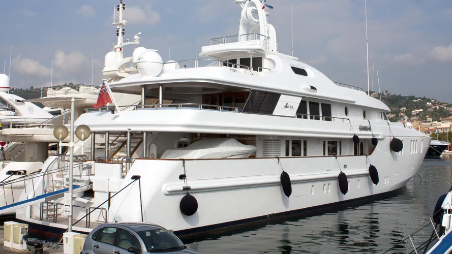 saha-iv-motor-yacht-crn-1997-50m-half-profile