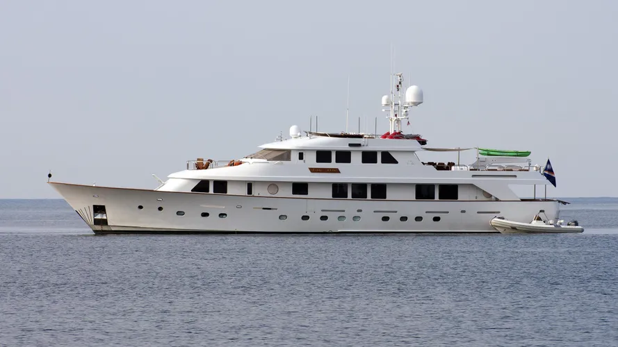 sweet-escape-motor-yacht-christensen-1993-40m-profile
