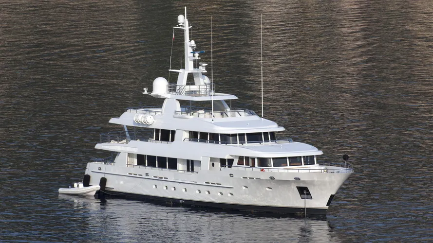 arete-motoryacht-bloemsma-van-breemen-2014-44m-aerial