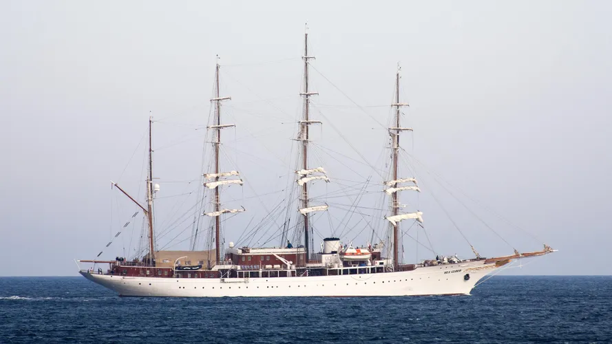 sea-cloud-sailing-yacht-krupp-1931-109m-profile