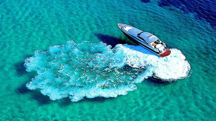 macybelle-too-motor-yacht-pershing-88-2001-27m-aerial