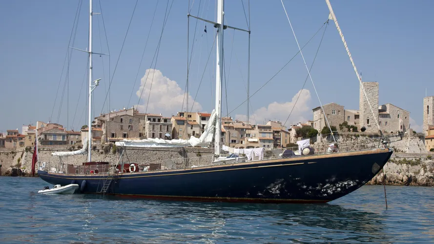 penelope-sailing-yacht-perriere-1968-39m-profile