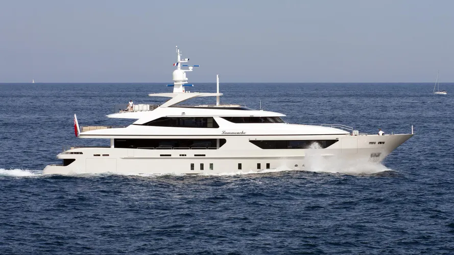lammouche-motor-yacht-sanlorenzo-2010-44m-cruising