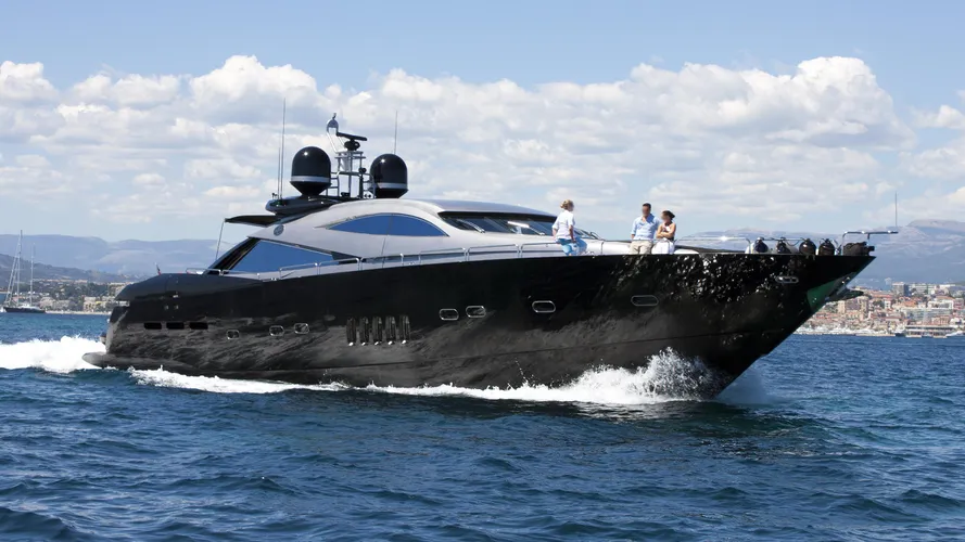 murcielago-motor-yacht-sunseeker-2004-30m-profile