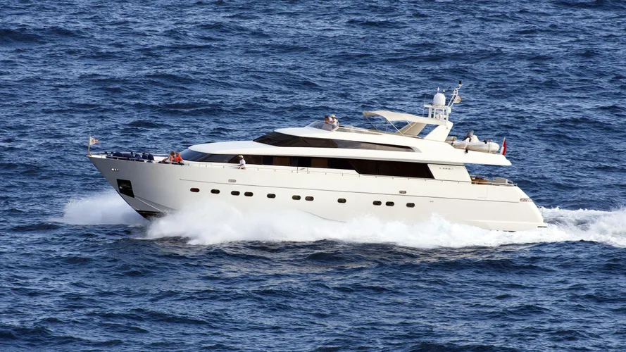sparkling-motor-yacht-sanlorenzo-88-2002-27m-cruising
