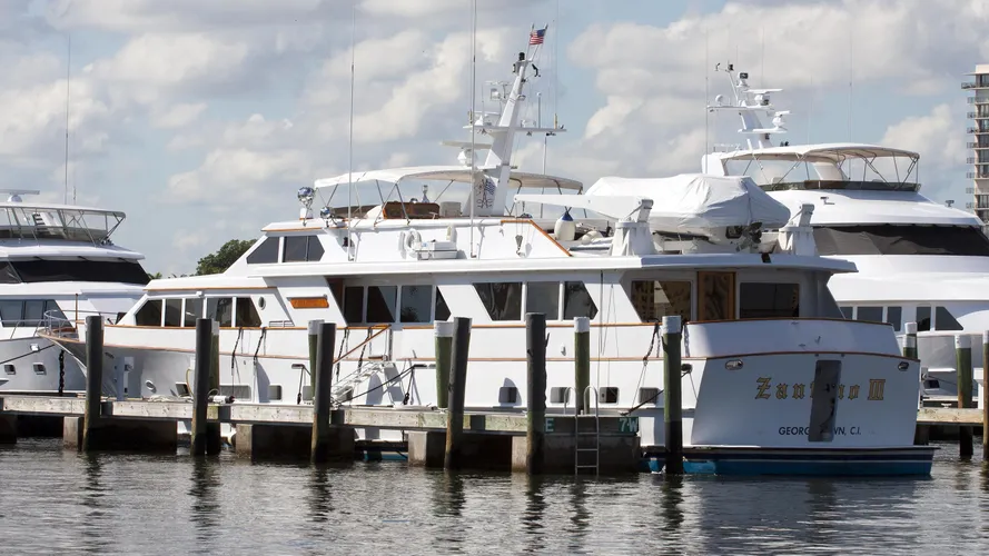 zantino-iii-motor-yacht-denison-1986-32m-half-profile