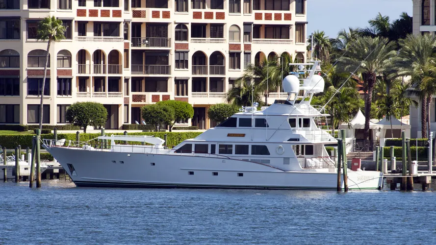 sarahbeth-motor-yacht-burger-boat-2001-33m-profile