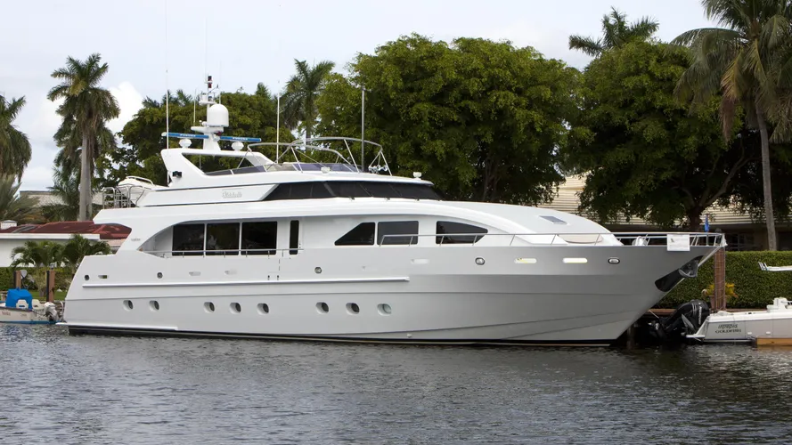 lukousaurus-motor-yacht-intermarine-95-2001-29m-profile