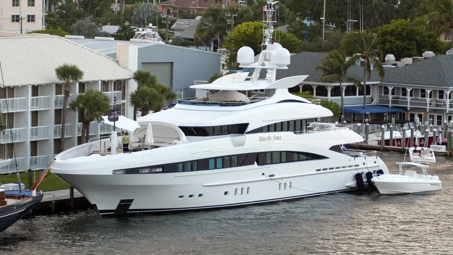 inception-motor-yacht-heesen-5000-2008-50m-berth